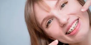 Cuidados odontológicos preventivos para garantir a saúde bucal dos idosos Dentista em CIDADE DEZ